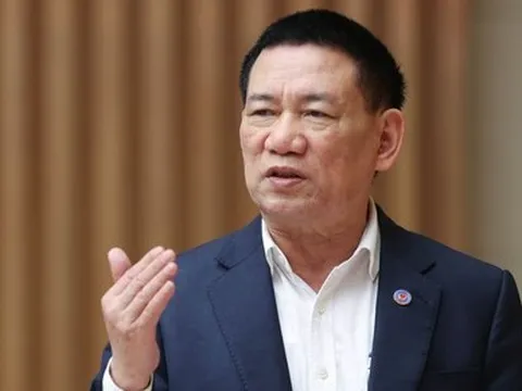 Có tiền không tiêu được, Bộ trưởng Tài chính nói thẳng: 'Chúng ta tự đem đá buộc chân mình'