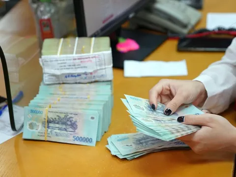 Vay tiền ngân hàng bị ép mua bảo hiểm: Chuyển cơ quan điều tra khi có dấu hiệu vi phạm