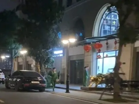 Thực hư thông tin Huấn "Hoa hồng" bị "sờ gáy"?