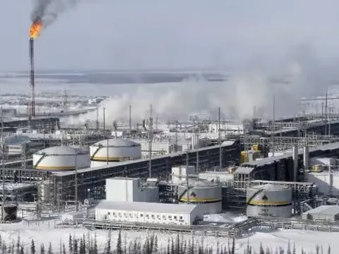 “Bẫy năng lượng” mà châu Âu đang mắc phải: Tìm ra cách thoát khỏi khí đốt Nga nhưng một quốc gia khác đã thống trị ngành hàng này