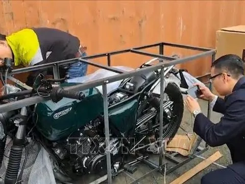 Phát hiện lô xe mô tô nghi gian lận xuất xứ tại cảng Hải Phòng trị giá khoảng 3 tỷ đồng