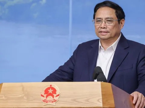 Thủ tướng: Chấm dứt tình trạng chia nhỏ gói thầu, thông thầu, bán thầu