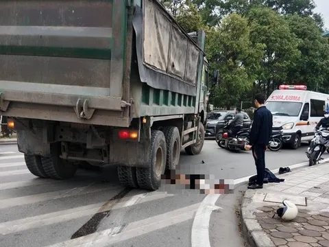 Xe tải va chạm xe máy chở đôi nam nữ, một người tử vong