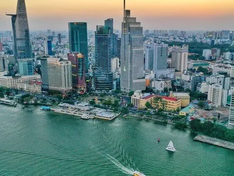 Chính phủ Anh hỗ trợ phát triển trung tâm tài chính và kinh doanh tại Việt Nam