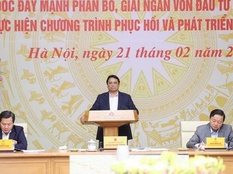 Thủ tướng: Đầu tư công phải có trọng tâm, trọng điểm, không dàn trải