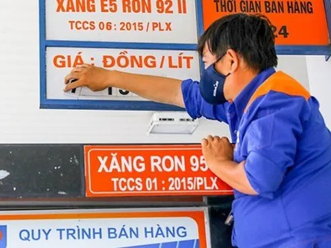 Bộ Tài chính điều chỉnh loạt chi phí tính giá xăng dầu