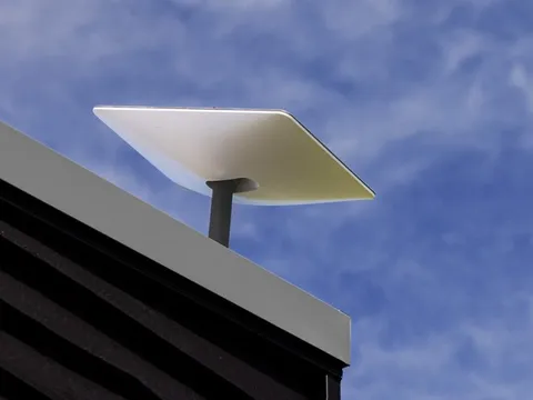 Quốc gia Đông Nam Á đầu tiên có dịch vụ Starlink, phí thuê bao 1,2 triệu mỗi tháng, không còn nỗi lo đứt cáp