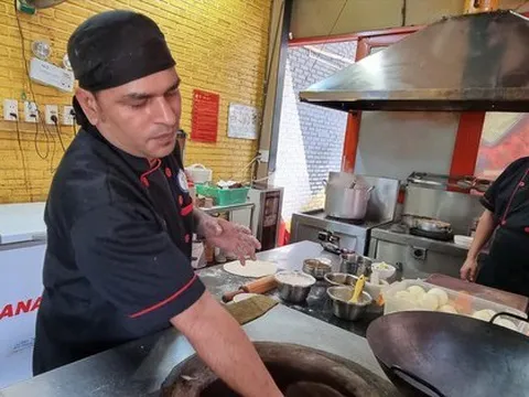 Đón khách từ thị trường tỷ dân: Thiếu nhà hàng chiều 'thượng đế'