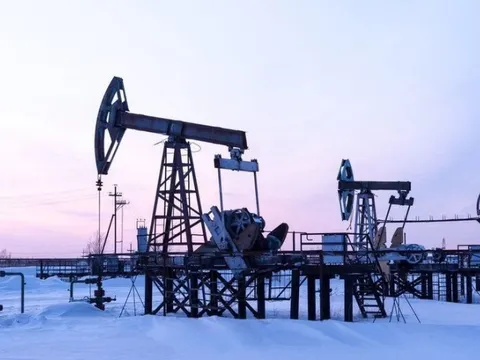 Nga quyết mở rộng 'đòn đáp trả' khi thị trường không bị lay chuyển, tự tin rằng 'thoát khỏi dầu Nga không phải dễ'