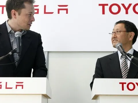 Toyota cho mọi người lý do để nghi ngờ về tính bền vững của xe điện