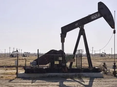 Quốc gia này chính là “thiên đường” để giao dịch dầu thô của Nga, châu Âu càng "đau đầu" trong việc cấm vận