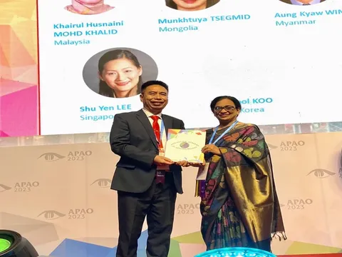 Bác sĩ Nguyễn Viết Giáp nhận giải thưởng về phòng chống mù lòa châu Á - Thái Bình Dương