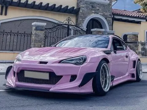Tốn cả tỷ đồng độ lại, chiếc Toyota GT86 này được bán chỉ hơn 1,4 tỷ đồng: Hầm hố như siêu xe nhưng khó di chuyển
