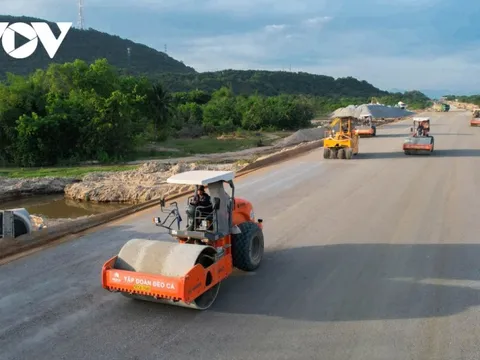 Có nên áp dụng mô hình tổng thầu EC trong các dự án giao thông trọng điểm?