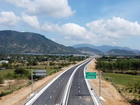 Lý do nào khiến Tập đoàn Sơn Hải bảo hành cao tốc tới 10 năm?