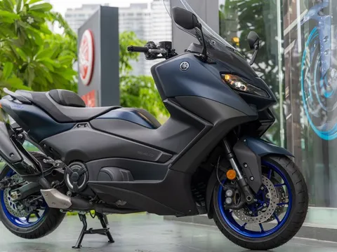 Yamaha TMAX - xe tay ga cỡ lớn giá ngang Kia Morning