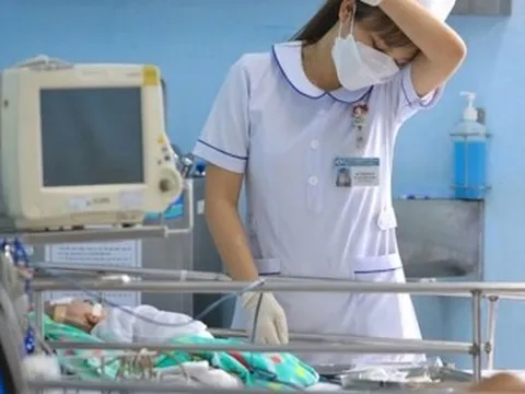 Thiết bị y tế, vật tư cạn kiệt, đến bác sỹ cũng bất lực, hoang mang