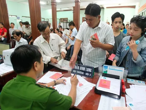 Bộ Công an nêu những khó khăn về việc sổ hộ khẩu hết hiệu lực