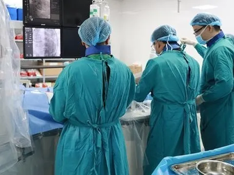 Đau nhói ngực nhưng ngại đi khám, cụ ông nguy cơ suy tim