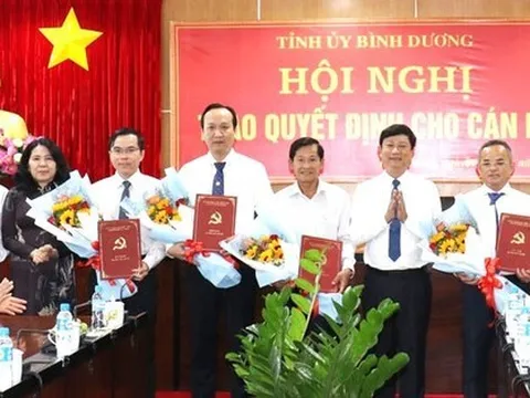 Bình Dương trao các quyết định điều động, bổ nhiệm cán bộ