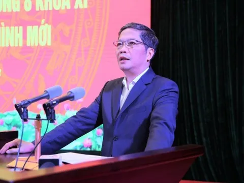 Đẩy mạnh phát triển kinh tế gắn với bảo đảm quốc phòng - an ninh