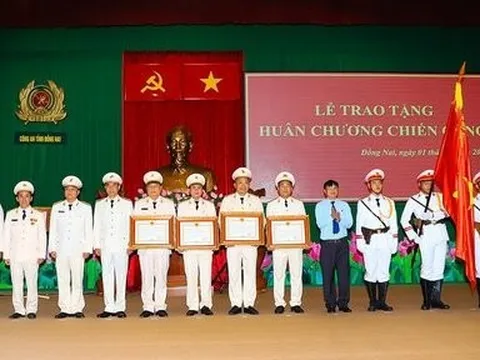 Nhiều tập thể, cá nhân Công an Đồng Nai nhận Huân chương Chiến công