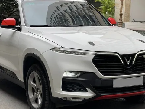 VinFast Lux SA2.0 bản độc nhất Việt Nam từng của Hải Kar bán lại 790 triệu đồng: Xe được độ để đua nhưng nội thất sạch đẹp như mới