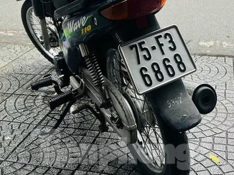 Honda Wave đời cổ biển số 'lộc phát' tại Huế