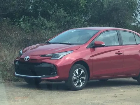 Một loạt mẫu xe sắp có bản nâng cấp, khách Việt chuẩn bị hầu bao "bắt đáy" hàng xả kho