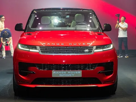 Thử xem giá 'option' của Range Rover Sport 2023: Thêm vài tính năng 'bay' luôn chiếc Fadil, bậc lên xuống giá gần 200 triệu