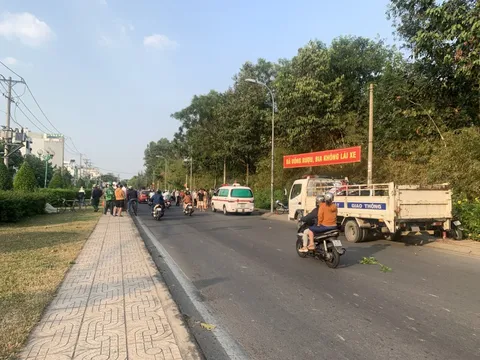 TP HCM: Người đàn ông tử vong cạnh gốc cây, nghi tông vào cột sắt