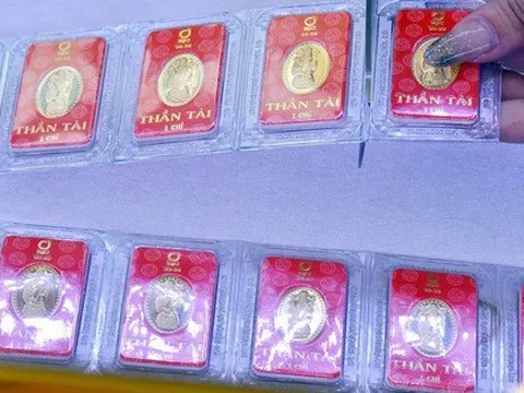 Giá vàng hôm nay 4-3: Đảo chiều tăng mạnh