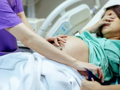 Từ chuyện mẹ chồng 'cấm' con dâu dùng giảm đau khi đẻ vì sợ ảnh hưởng tới cháu: BS sản khoa lý giải