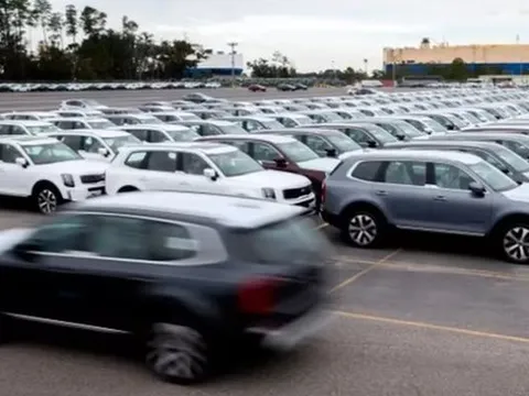 Tesla tiếp tục giảm giá xe điện tại Mỹ, 'khiêu chiến' Ford, BYD, VinFast