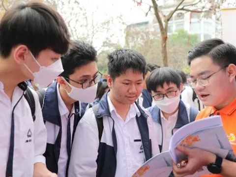 Thứ trưởng Bộ GD-ĐT: "Khối ngành Y dược không nhất thiết phải tổ chức thi riêng"