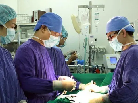 Mua sắm thuốc, vật tư y tế khó khăn: Đã gỡ được nút thắt về giá