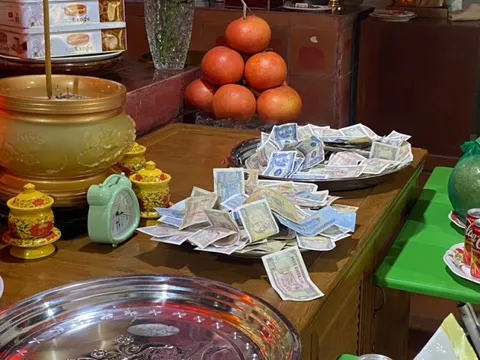 Thủ tướng yêu cầu kiểm tra về quản lý tiền công đức trên toàn quốc