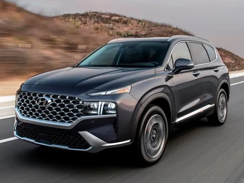 Hyundai SantaFe bất ngờ thủng đáy tại đại lý, giảm giá đậm tới 160 triệu đồng