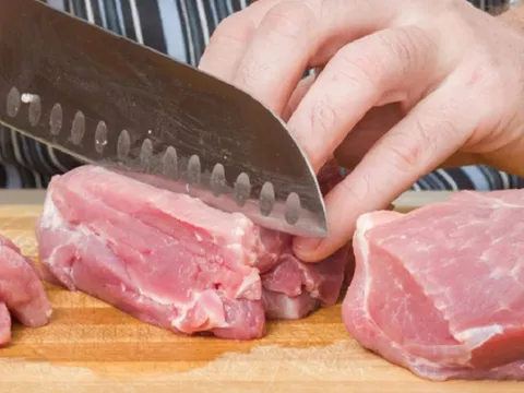 Sai lầm khi chế biến thịt lợn "âm thầm” gây hại cả nhà
