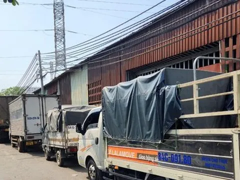 Khổ như... đi đăng kiểm ô tô