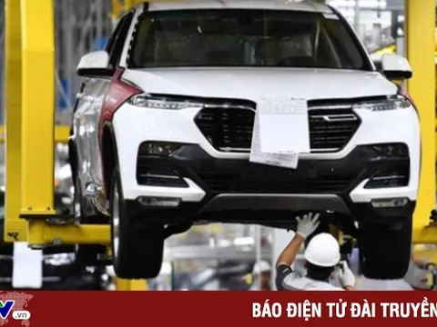 Chính phủ yêu cầu nghiên cứu việc giảm 50% phí trước bạ với ô tô trong nước