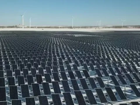 Đây là “vũ khí” năng lượng quan trọng mà Trung Quốc đang nắm giữ - Mỹ, châu Âu đều đang mạnh tay nhập khẩu để thoát khỏi cái bóng của Nga