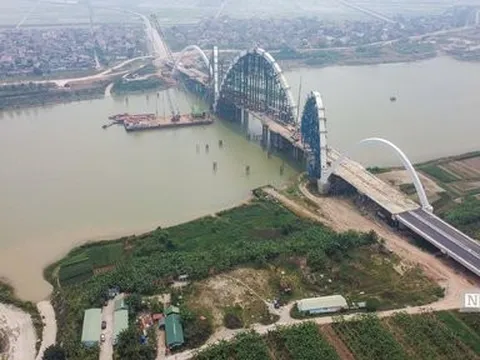 Toàn cảnh công trường 1.900 tỷ đồng trên sông Đuống