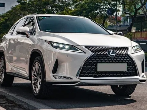 Lexus giữ giá không phải hư danh: Đã lăn bánh 13.000 km, nhưng giá của chiếc RX này vẫn cao hơn xe đời mới