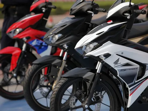 Honda Winner X giảm giá mạnh tại đại lý