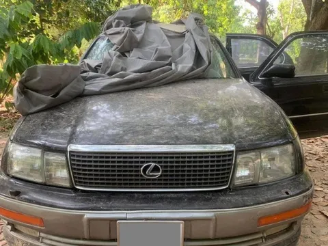 Lexus LS 30 năm tuổi được rao bán giá chỉ ngang Honda Air Blade, người bán khẳng định 'động cơ vẫn nổ'