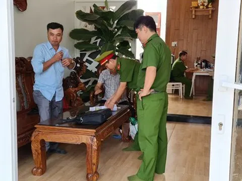 2 cán bộ thuộc CDC Ninh Thuận bị khởi tố, tạm giam liên quan vụ án Việt Á