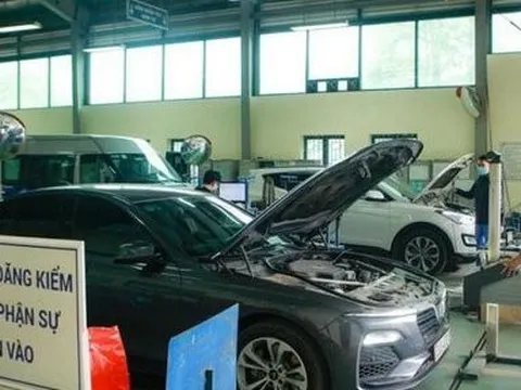 50 CSGT tăng cường cho các trung tâm đăng kiểm từ sáng 11/3