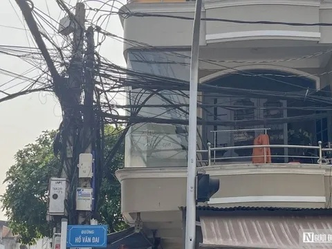 Dây điện, cáp viễn thông chằng chịt như mạng nhện khắp phố phường Biên Hòa