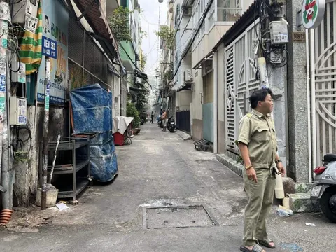 TP HCM: Cháy nhà 4 tầng do quên tắt bếp nồi thịt kho